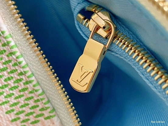 Cheap Pochette Accessoires-23.5*13.5*4CM LOUIS VUITTON 0811
